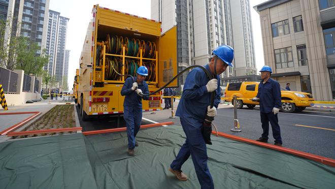 曼晚：之所以曼联在平安夜官宣收购成功，是因为圣诞节是最后期限